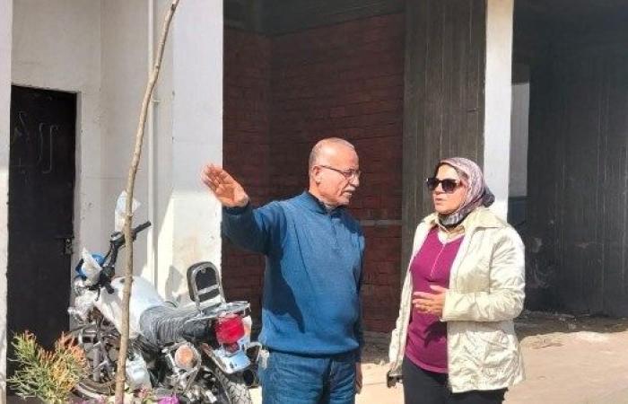 بعد سنين من النسيان.. رئيس مناخ بورسعيد تزيل عشوائيات سوق ناصر القديم | شاهد - بوابة نيوز مصر