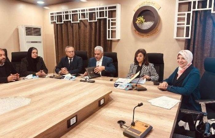 محافظ البحر الأحمر يعلن توقيع بروتوكول تعاون مع جامعة الأزهر لدعم المنظومة الصحية بالمحافظة - بوابة نيوز مصر