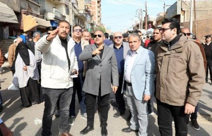 محافظ الشرقية يقود حملة مكبرة لرفع الإشغالات بشوارع الزقازيق | صور - بوابة نيوز مصر