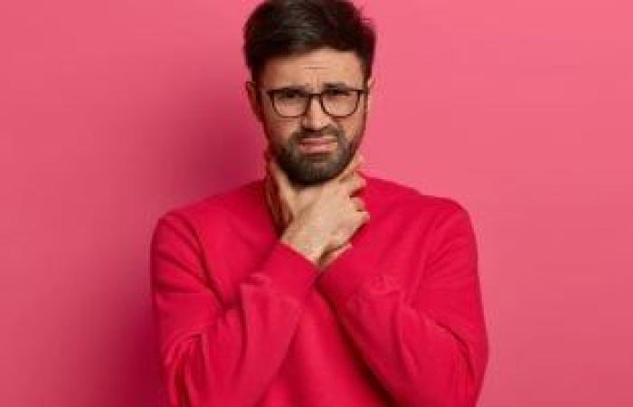 كيف يتأثر  الصوت بنزلات البرد.. علاجات منزلية بسيطة وفعالة - بوابة نيوز مصر