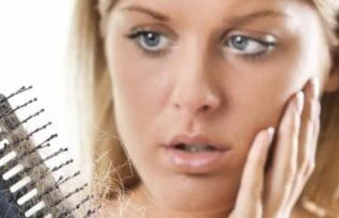 7 فيتامينات ومعادن يسبب نقصها تساقط الشعر - بوابة نيوز مصر