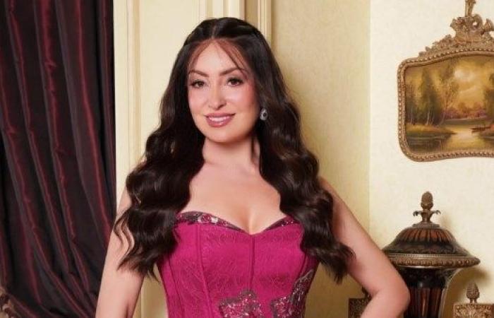 أنوثة راقية.. نرمين الفقي تخطف الأنظار بأحدث إطلالة - بوابة نيوز مصر