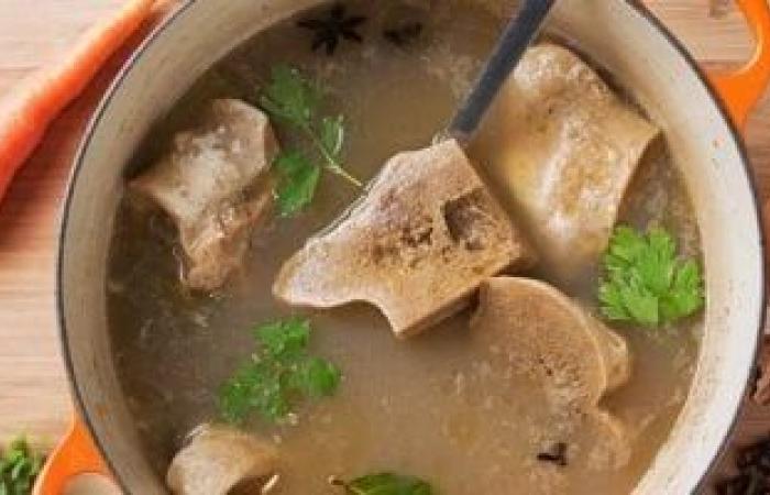 لماذا قد يكون الطبخ بشوربة العظام أفضل من المكملات الغذائية؟ - بوابة نيوز مصر