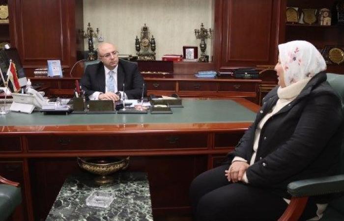 قبل انطلاقه "غداً" في 153 مدرسة: محافظ بني سويف يُتابع  مع مسؤولي التعليم الاستعدادات النهائية  للفصل الثاني من العام الدراسي - بوابة نيوز مصر