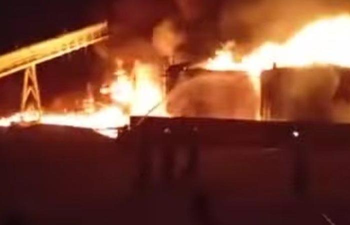 إنتهاء فحص حريق مصنع جبس أبوزنيمة.. التحقيقات تكشف الأسباب - بوابة نيوز مصر