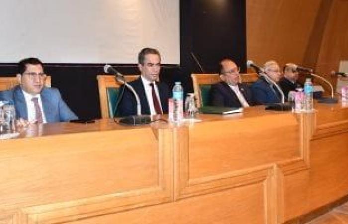 أحمد المسلمانى يتحدث لطلاب جامعة العاصمة: الإعلام الواعى هو بوابة نهضة الشباب - بوابة نيوز مصر