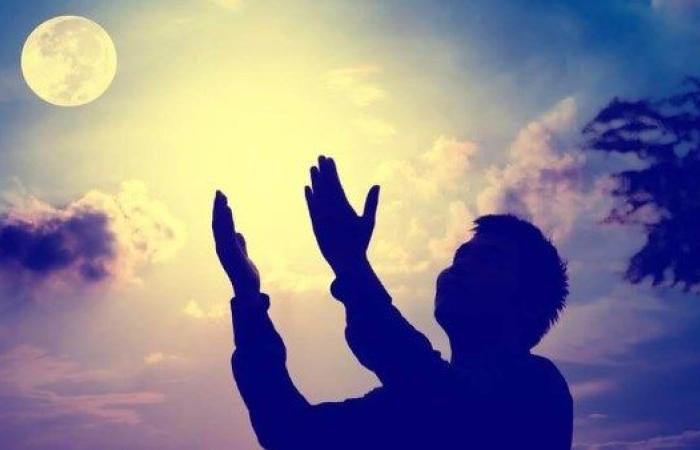ساعة إجابة.. دعاء ردده وأنت صائم فأبواب السماء مفتوحة - بوابة نيوز مصر