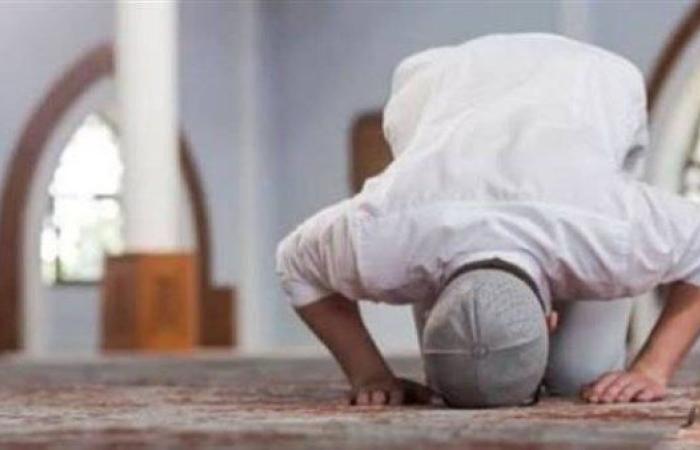 الصلاة معونة السماء لا مجرد تكليف.. محمود الأبيدي يوضح معنى الخشوع والطاعة - بوابة نيوز مصر