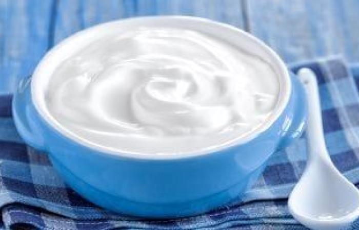 أستاذ تغذية تكشف أهمية كوب زبادى مضاف له بذرة الكتان والكركم بالسحور - بوابة نيوز مصر