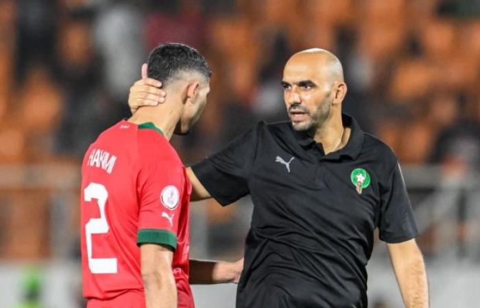 الركراكي يتلقى صدمة جديدة قبل حسم مستقبله مع المنتخب المغربي - بوابة نيوز مصر