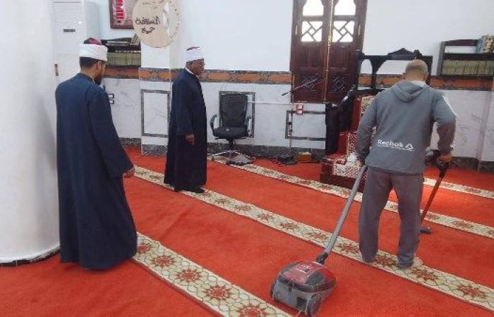حملات مكثفة لتنظيف وتطهير وتعقيم المساجد في الوادي الجديد - بوابة نيوز مصر