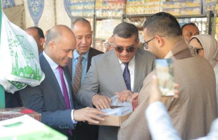 محافظ قنا: ملتزمون بالأسعار المخفضة في معارض أهلا رمضان وستتصدى بكل حزم لأي ممارسات احتكارية - بوابة نيوز مصر