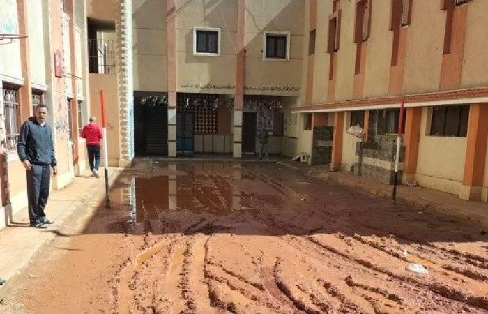 للمرة الثانية.. كسر ماسورة مياه يغرق مدرسة التربية الفكرية بسوهاج ويثير قلق أولياء الأمور - بوابة نيوز مصر