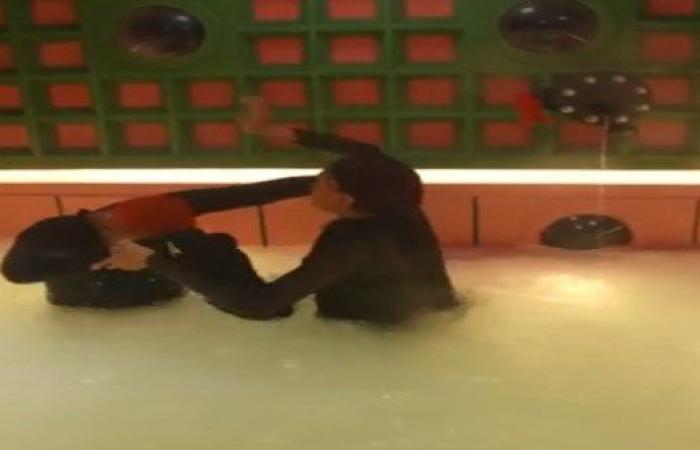 أنت مجنون.. علقة موت من غادة عبد الرازق لرامز جلال بعد اكتتشاف مقلب ليفل الوحش - بوابة نيوز مصر