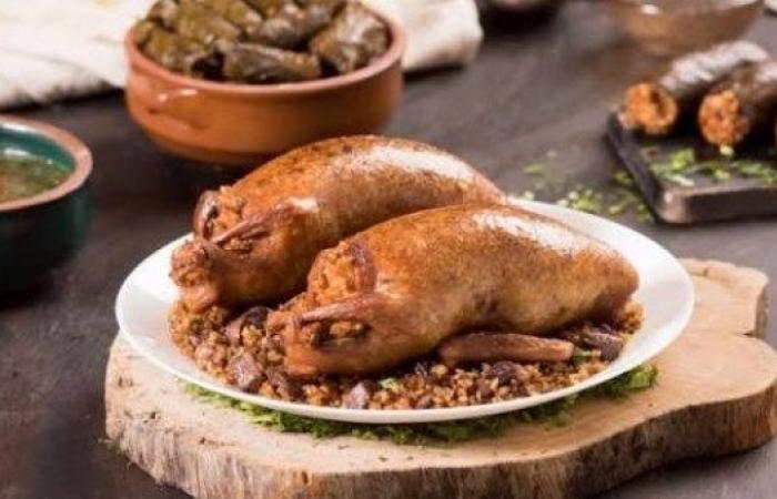 طريقة عمل حمام محشي بالفريك.. وصفة تقليدية بطعم لا يقاوم - بوابة نيوز مصر
