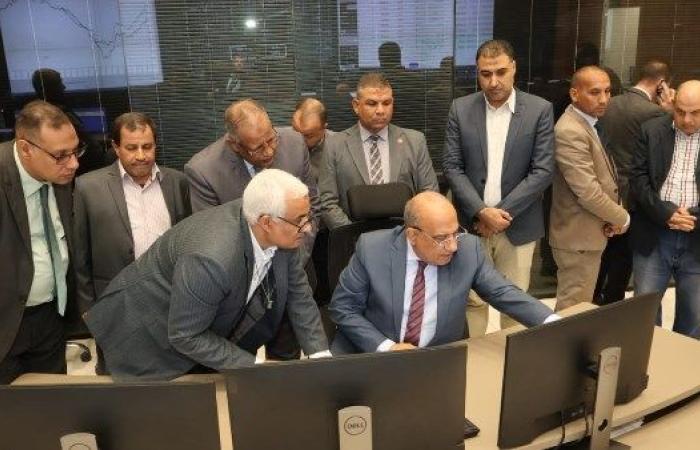 وزير الكهرباء يطمئن  على تغيير نمط التشغيل واستيعاب قدرات  الطاقات المتجددة ومشروعات الربط الكهربائي - بوابة نيوز مصر