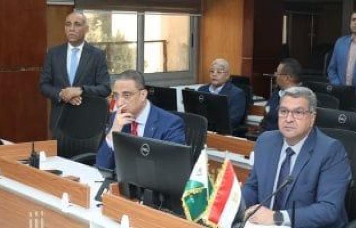 محافظ الجيزة يتابع إزالة التعديات فى البدرشين وحملات النظافة بشارع فيصل - بوابة نيوز مصر