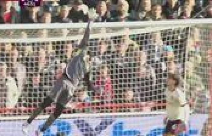 nottm forest vs liverpool.. ملخص اهداف ونتيجة مباراة ليفربول ونوتينجهام فورست في الدوري الإنجليزي الممتاز بعد مرور 50 دقيقة - بوابة نيوز مصر