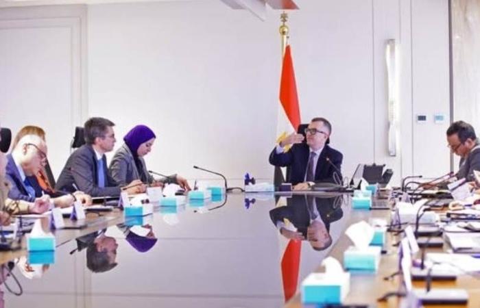 وزير التخطيط والتنمية الاقتصادية يبحث مع البنك الدولي تعزيز الشراكة الاستراتيجية لدعم خطط التنمية - بوابة نيوز مصر