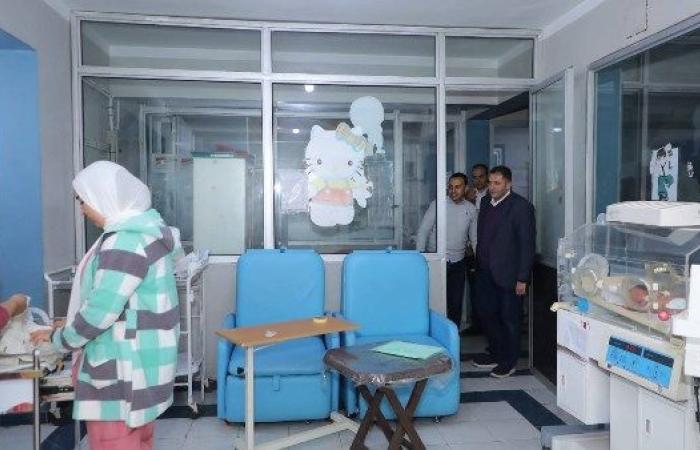 محافظ دمياط في زيارة مفاجئة لمستشفى كفر البطيخ المركزى - بوابة نيوز مصر