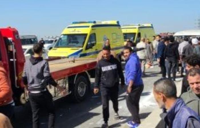 إصابة 5 أشخاص في تصادم سيارتين أعلى كوبري ميت غمر بالدقهلية - بوابة نيوز مصر