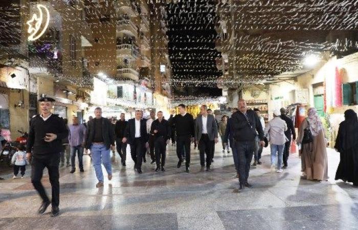 شاهد.. محافظ أسوان يقود حملة انضباط مسائية بالسوق السياحى القديم - بوابة نيوز مصر