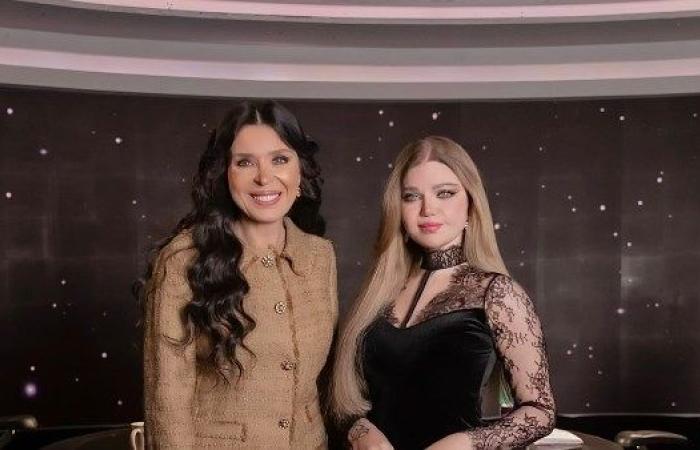 دينا: ابني يعيش المساكنة عادي لكن بنتي لا - بوابة نيوز مصر