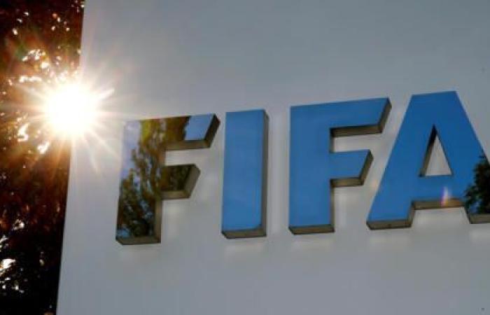 10 ثوان لاستبدال اللاعبين .. قانون جديد لكرة القدم بتوقيع المجلس الدولي - بوابة نيوز مصر