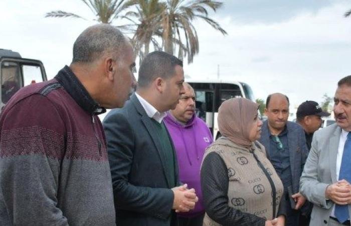 محافظ بورسعيد يتفقد أعمال تطوير ورفع كفاءة مساكن النور بحي الضواحي - بوابة نيوز مصر