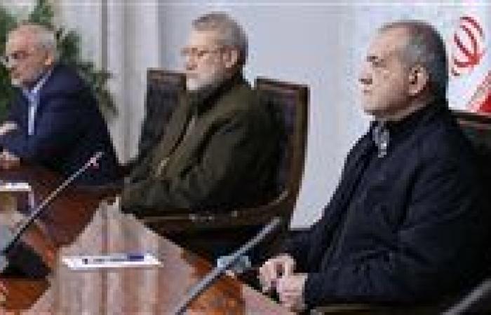 إيران تستنفر قواها العسكرية وتعد خططاً لـ "خلافة خامنئي" تحسباً لضربة أمريكية - بوابة نيوز مصر