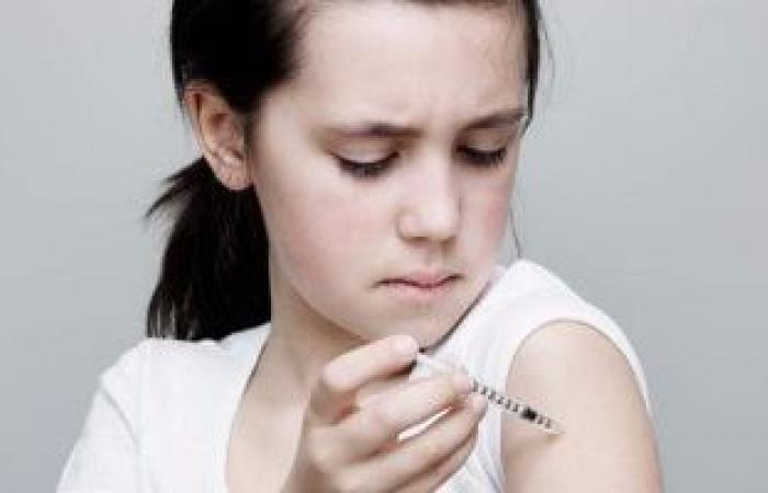 علامة تظهر على الطفل تحذر من إصابته بالسكر - بوابة نيوز مصر