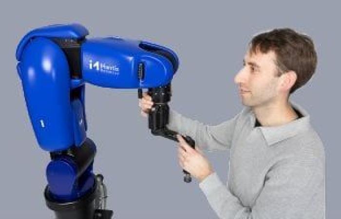 شهادة أمان غير مسبوقة.. مانتيس تطلق أول روبوت صناعى سريع يعمل دون حواجز - بوابة نيوز مصر