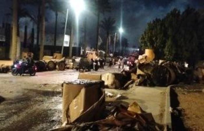 إصابة 10 أشخاص باختناق فى حريق شركة تعبئة وتغليف بالعاشر من رمضان - بوابة نيوز مصر