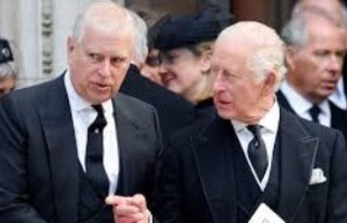 الملك تشارلز يمنع الأمير أندرو من ركوب الخيل.. "إندبندنت" تكشف السبب - بوابة نيوز مصر