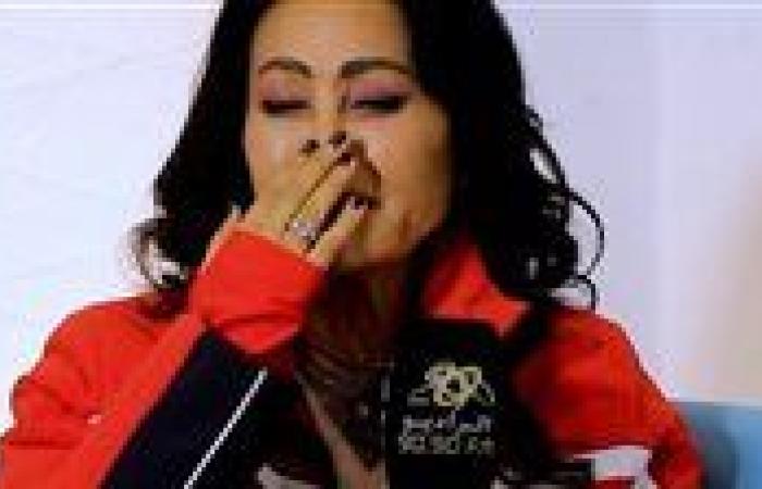 المطربة لطيفة لـ«كلم ربنا»: ماكنتش متخيلة إنى هغسل أمي.. وبعد وفاتها دخلت مصحة نفسية واتعالجت شهرين - بوابة نيوز مصر