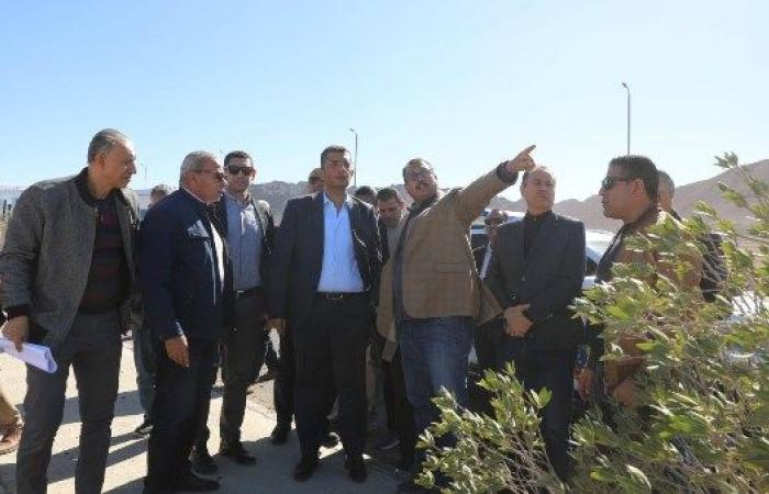 محافظ البحر الأحمر يتفقد ساحة النقل الثقيل ووحدة مرور سفاجا الجديدة - بوابة نيوز مصر