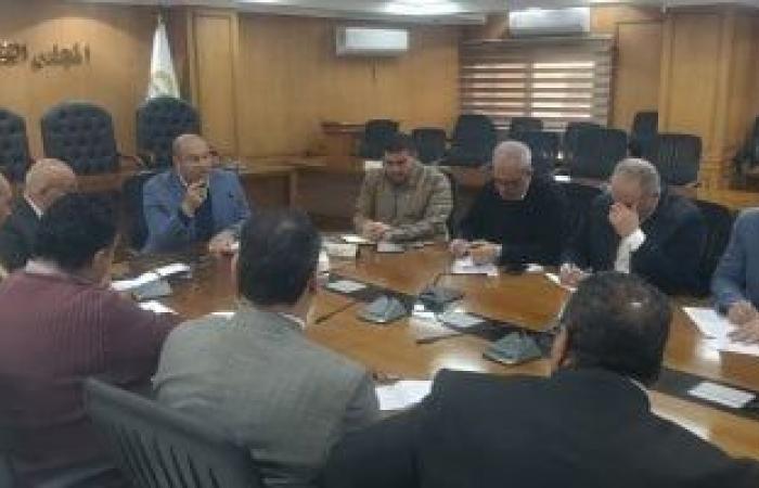 نائب محافظ الجيزة يعقد اجتماعا بشأن تدعيم البنية التحتية للمنطقتين الصناعتين بالصف وأطفيح - بوابة نيوز مصر