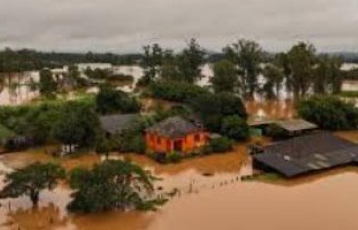 ارتفاع حصيلة ضحايا الأمطار والانهيارات الأرضية في البرازيل إلى 72 قتيلا - بوابة نيوز مصر