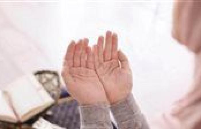 كيف تزيد حسنات أمك بعد الوفاة| دعاء للأم المتوفاة في رمضان.. هدية الرحمة التي تصل قبرها - بوابة نيوز مصر