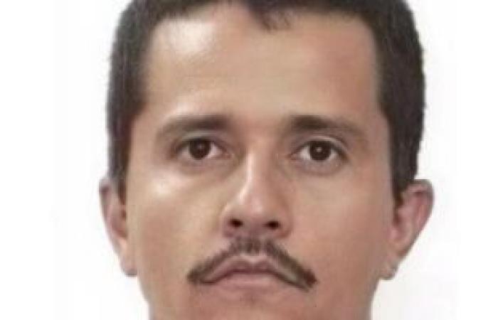 بحراسة مشددة وتابوت ذهبى.. جنازة مهيبة لـ إل مينتشو أخطر تاجر مخدرات بالمكسيك - بوابة نيوز مصر