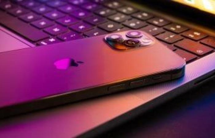 جوجل تحذر من استغلال آيفون معقد باستخدام 23 ثغرة.. هل لازلت تستخدم iOS 13 - بوابة نيوز مصر