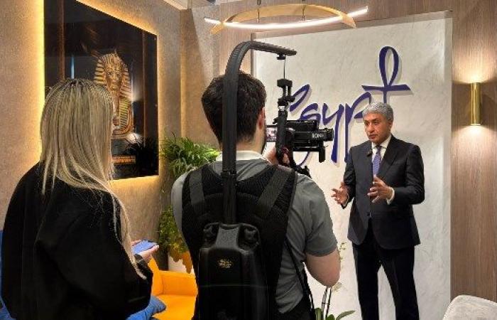 وزير السياحة : مصر بعيدة جغرافيًا عن أماكن التوتر في المنطقة .. وتتمتع بالاستقرار - بوابة نيوز مصر