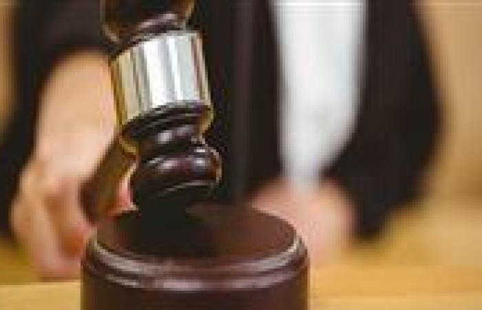 نيابة بني مزار في المنيا تحيل عامل متهم بإبتزاز فتاتين والتشهير بهما للجنايات - بوابة نيوز مصر