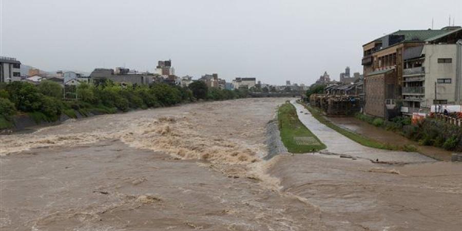 بسبب الأحوال الجوية.. إجلاء أكثر من 131 ألف شخص باليابان - بوابة نيوز مصر