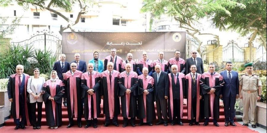 جامعة المنصورة تكرم 75 من العلماء والباحثين الفائزين بجوائز الدولة والجامعة - بوابة نيوز مصر